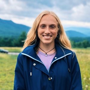 Meet your Posher, Aleka